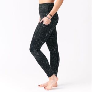 Zyia Reflective Pocket Light n Tight Hi-Rise 7/8 Leggings Women’s Size 8 Workout